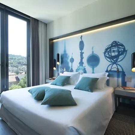 מלון Duparc Contemporary 4*